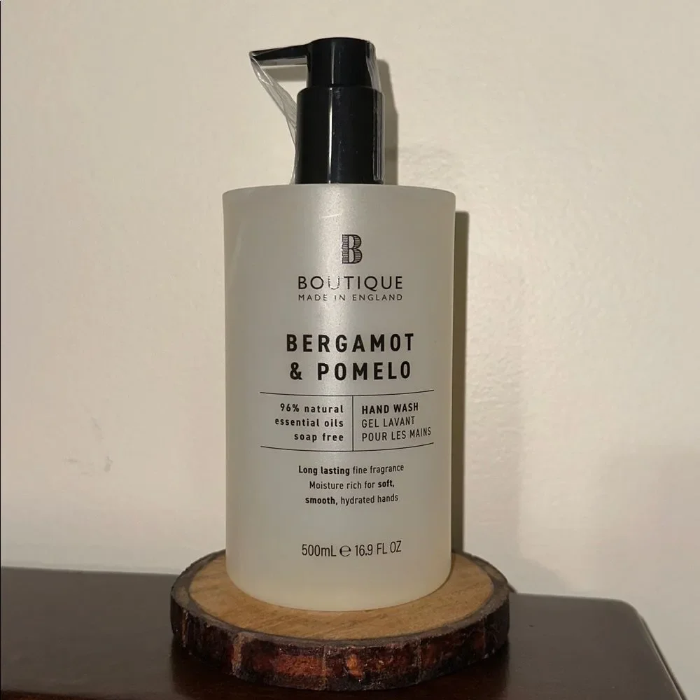 COLE BEAUTY Bergamot & Pomelo Hand Wash & Lotion Gift Set